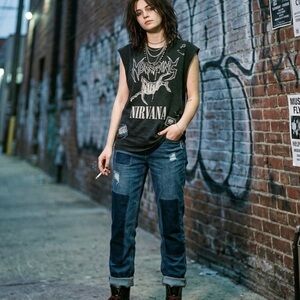 Old Navy Boyfriend Distressed Patchwork Baggy Jeans 2 Dark Wash Cuffed Mid Rise